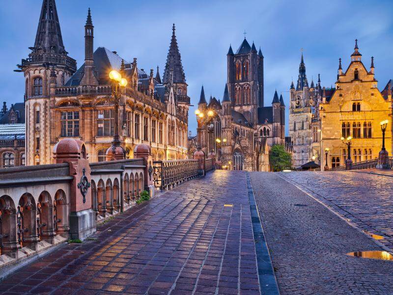 Evening stroll in Ghent